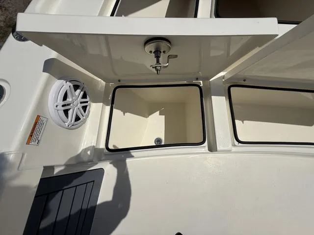 Slide: The Image of Pathfinder 2500 Hybrid 2026 - 43