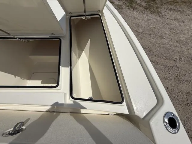 Slide: The Image of Pathfinder 2500 Hybrid 2026 - 45