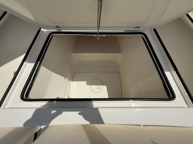 Slide: The Image of Pathfinder 2500 Hybrid 2026 - 46