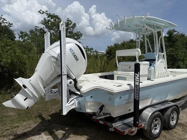 Slide: The Image of Pathfinder 2500 Hybrid 2026 - 6