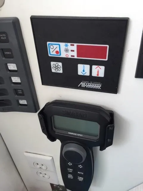 Slide: The Image of Provincial 42 Pleasure Boat 2000 - 51