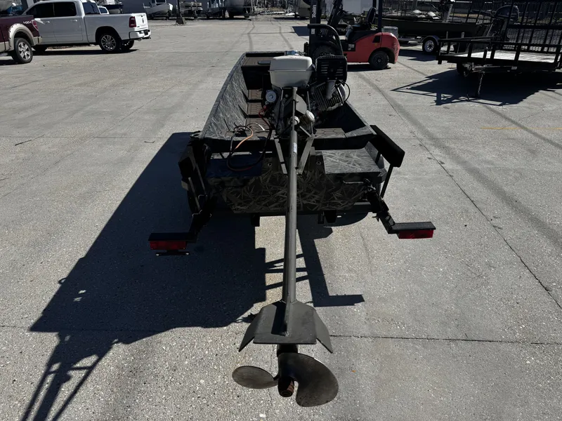 Slide: The Image of Custom 14 Mudrunner X series 2024 - 3