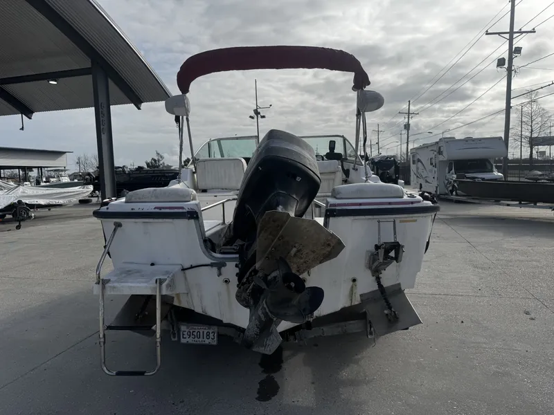 Slide: The Image of Boston Whaler 20 Dauntless 1997 - 2