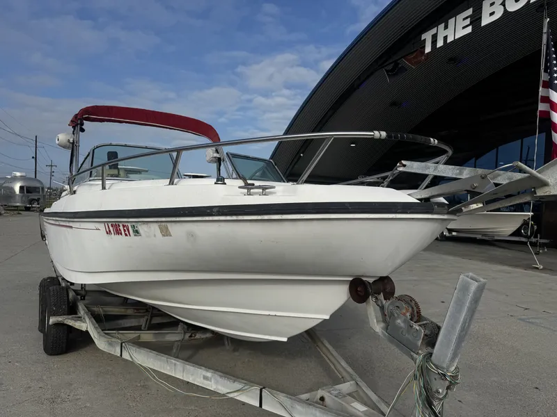 Slide: The Image of Boston Whaler 20 Dauntless 1997 - 6