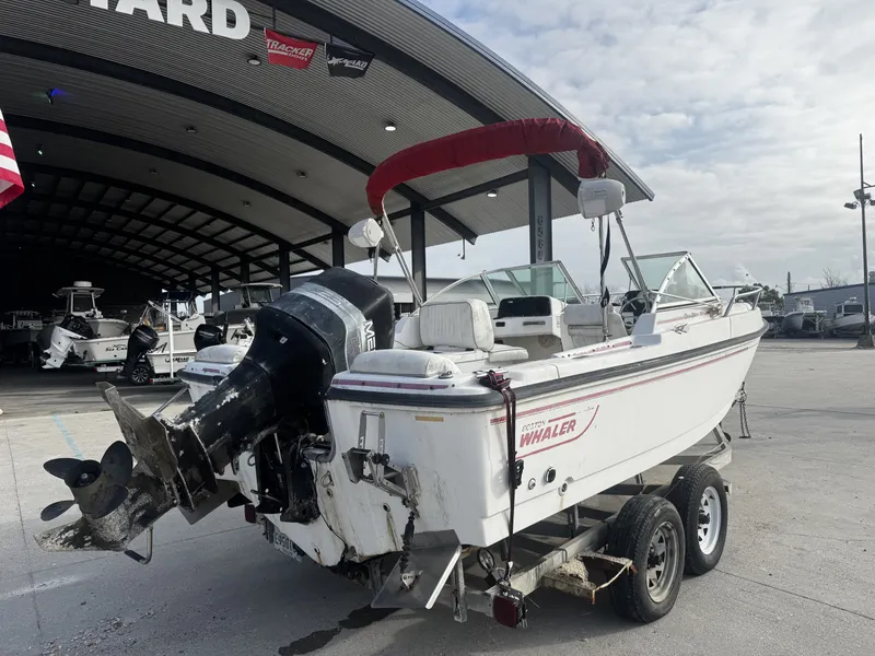 Slide: The Image of Boston Whaler 20 Dauntless 1997 - 8