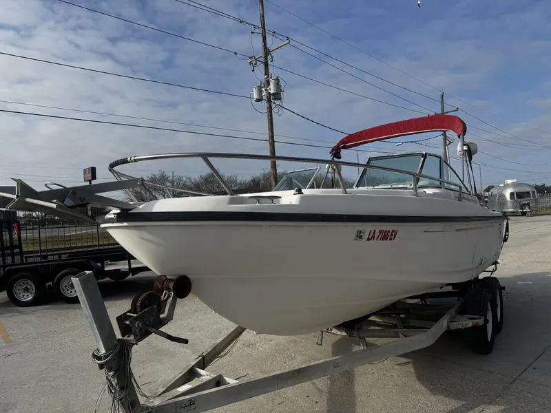 Slide: The Image of Boston Whaler 20 Dauntless 1997 - 9