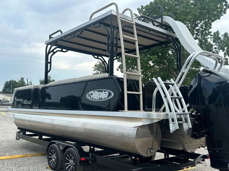 Slide: The Image of Aloha Tropical Series-Sundeck-Slide Tritoon with Mercury 200 HP Outboard. Trailer Extra 2023 - 3