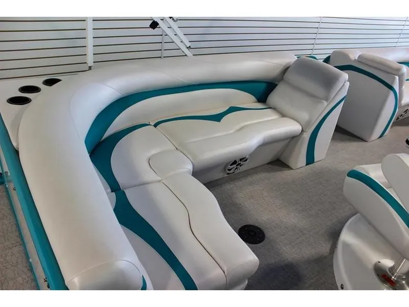 Slide: The Image of Aloha Club Series Tritoon w/150HP Suzuki. Trailer extra. 2023 - 4