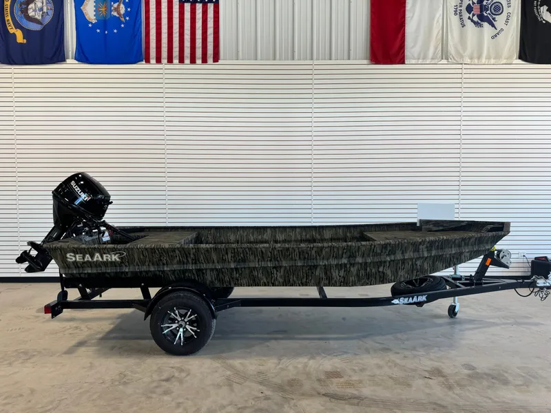 The Image of SeaArk SeaArk 1648 Special With 25hp Suzuki and custom single axle trailer 2025 - 1