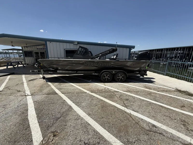 The Image of SeaArk SeaArk PROCAT 240 with 250HP Suzuki and custom trandem axle trailer 2026 - 1