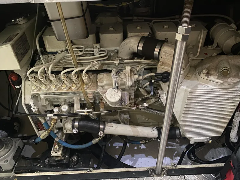 Slide: The Image of Engine compartment of a 2000 Carver 396 Motor Yacht. - 38