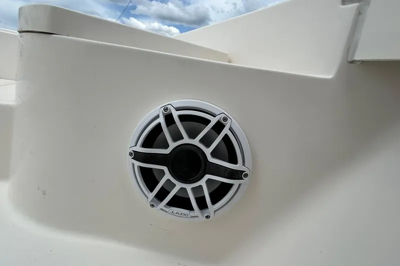 Slide: The Image of Speaker installed on 2023 Pathfinder 2600 HPS boat, featuring JL Audio design. - 15