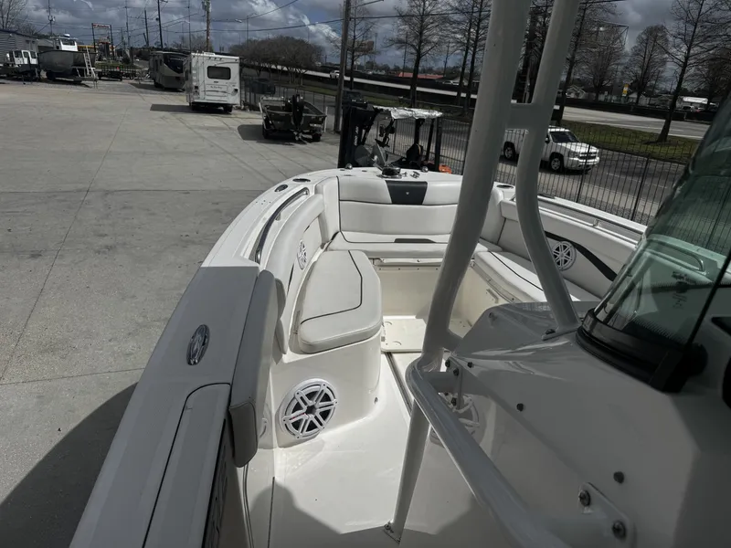 Slide: The Image of Wellcraft 262 Fisherman 2019 - 5