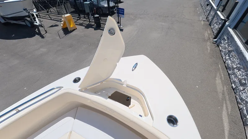 Slide: The Image of Scout 220 XSF 2026 - 45