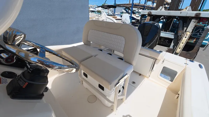 Slide: The Image of Scout 220 XSF 2026 - 24