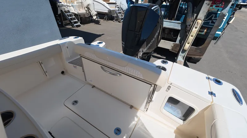 Slide: The Image of Scout 220 XSF 2026 - 11