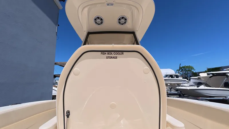 Slide: The Image of Scout 220 XSF 2026 - 43