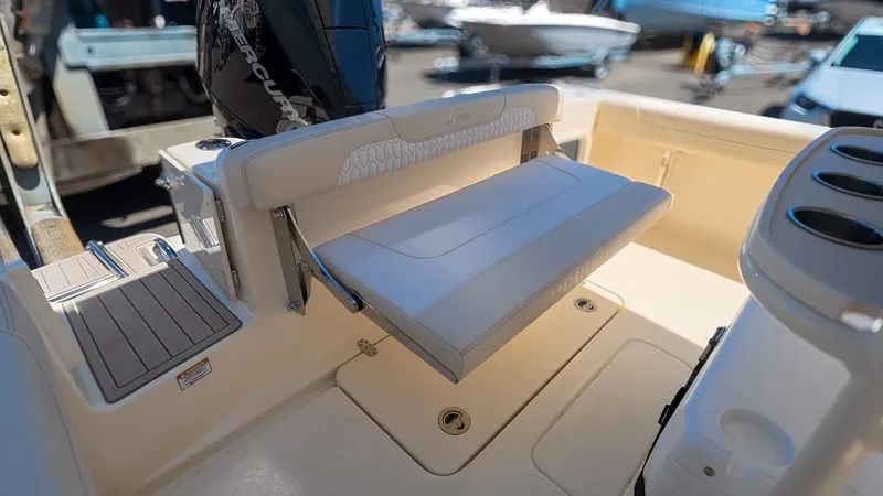 Slide: The Image of Scout 220 XSF 2026 - 15