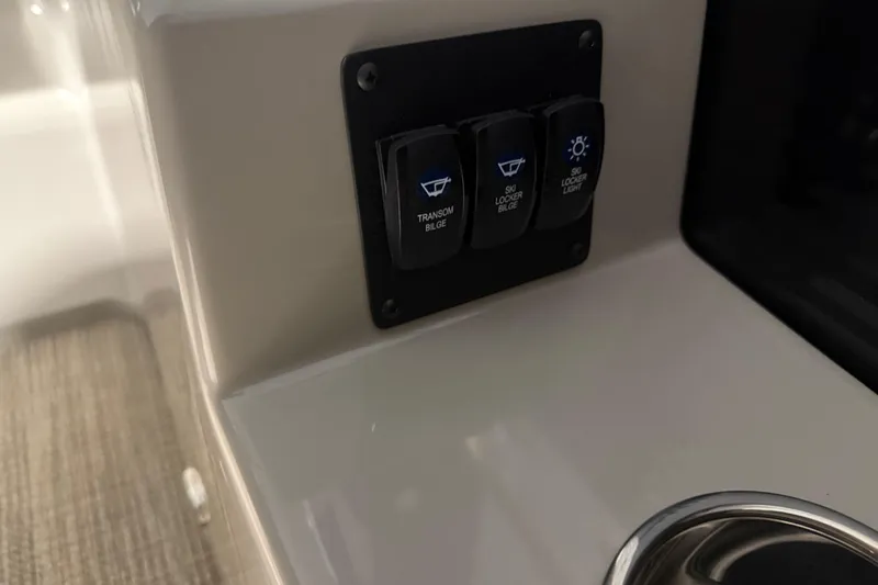 Slide: The Image of Control panel on 2026 Manitou 23 AURORA RF VPII 575 boat. - 11