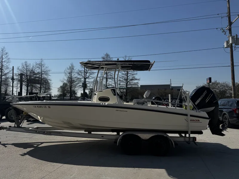 Slide: The Image of Boston Whaler 230 Dauntless 2011 - 5