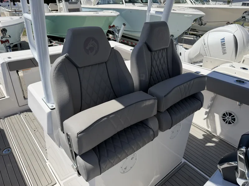 Slide: The Image of Drakkar 280 CC 2026 - 1