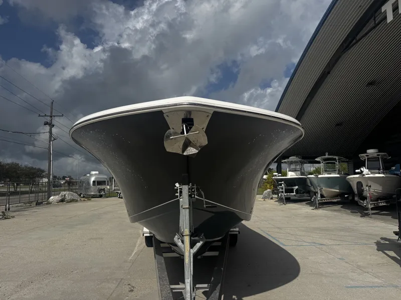 Slide: The Image of Tidewater 320 CC Adventure 2022 - 14