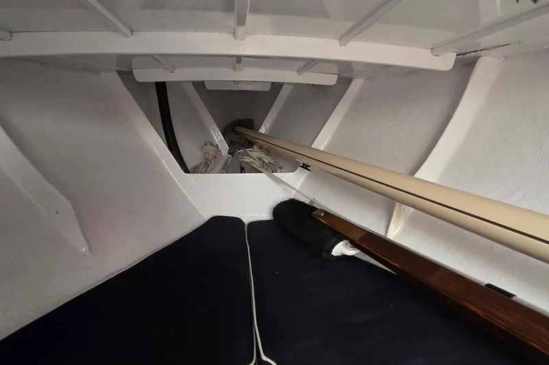 Slide: The Image of Herreshoff Alerion 1984 - 14