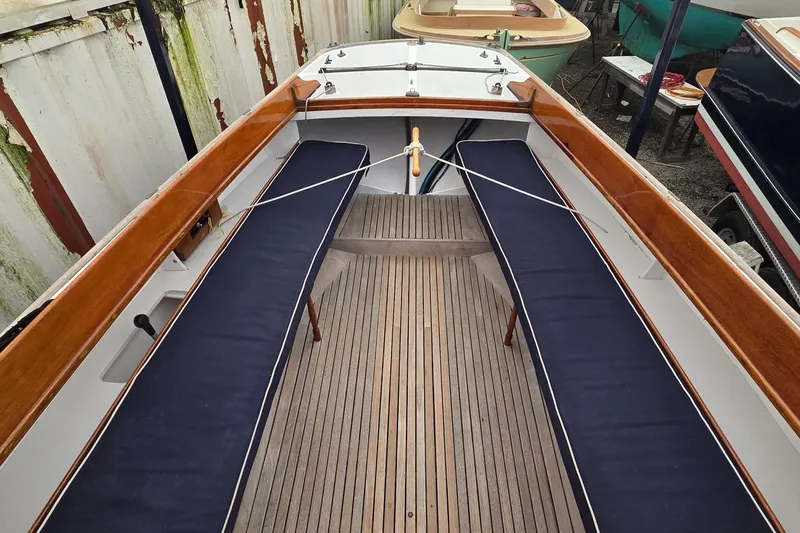 Slide: The Image of Herreshoff Alerion 1984 - 21