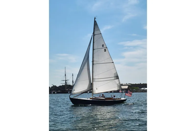 Slide: The Image of Herreshoff Alerion 1984 - 3