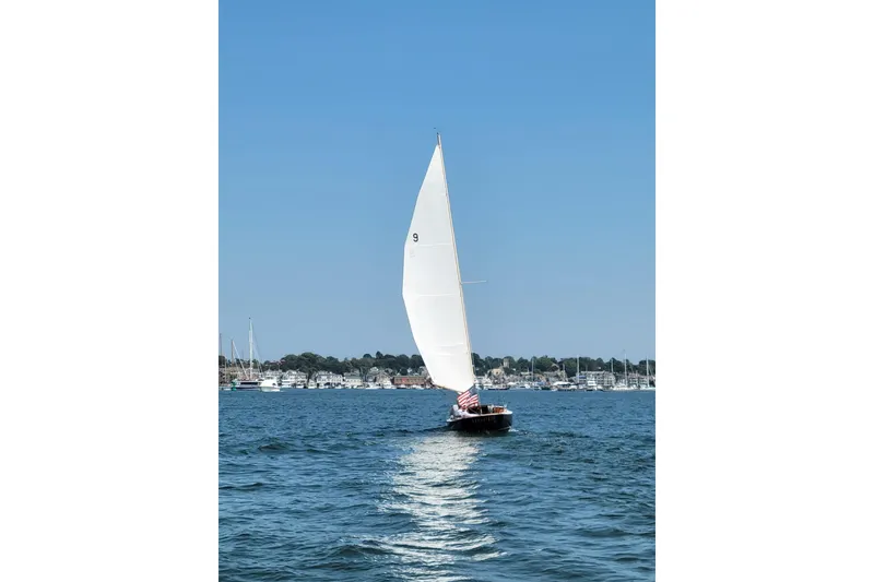Slide: The Image of Herreshoff Alerion 1984 - 38