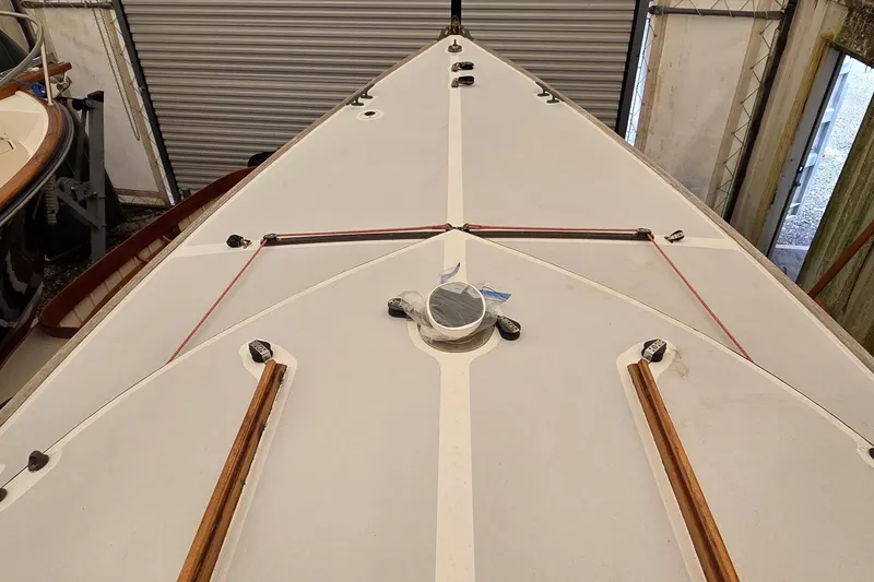 Slide: The Image of Herreshoff Alerion 1984 - 6