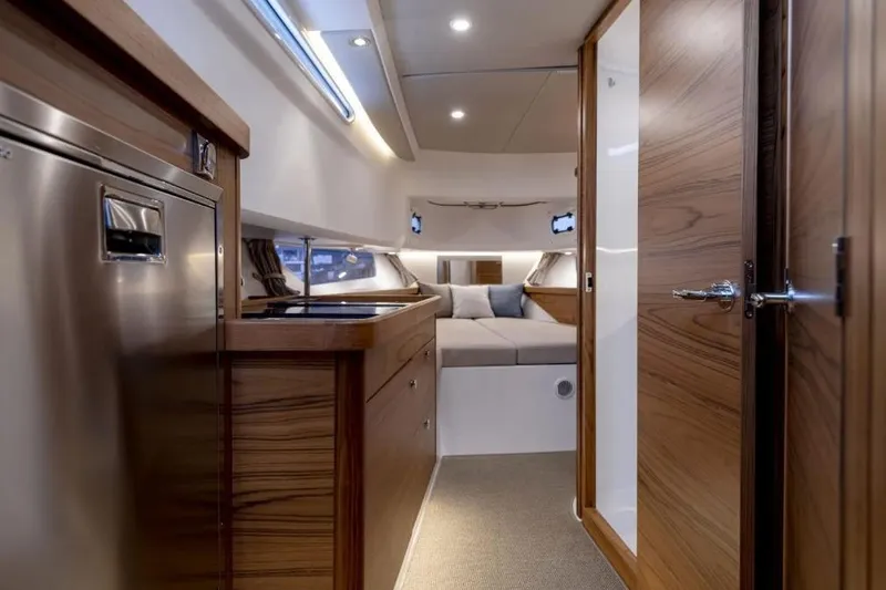 Slide: The Image of Nimbus T11 - 11