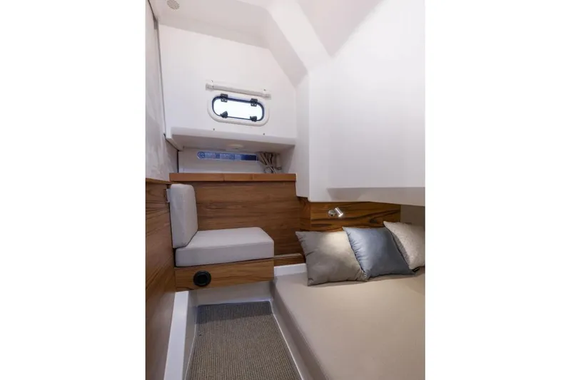 Slide: The Image of Nimbus T11 - 13