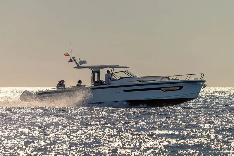 Slide: The Image of Nimbus T11 - 4