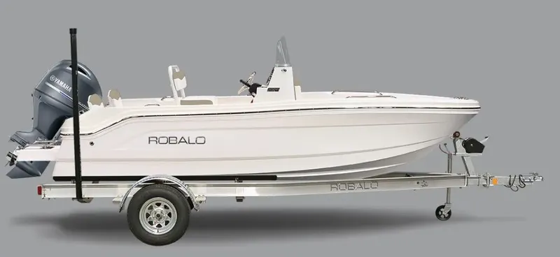 The Image of Robalo R160 Center Console 2026 - 1