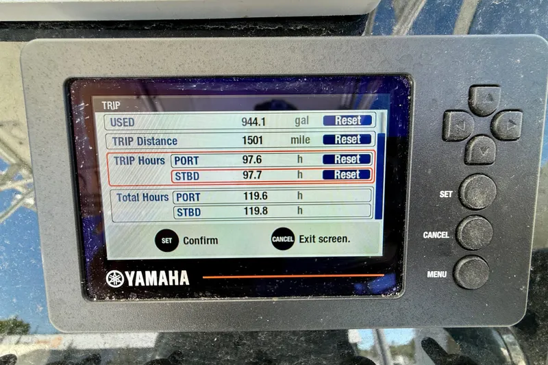Slide: The Image of Yamaha boat display showing trip data: 944.1 gallons used, 1501 miles traveled. - 14