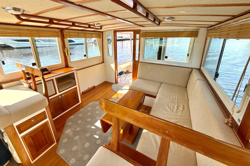 Slide: The Image of Saloon - 13