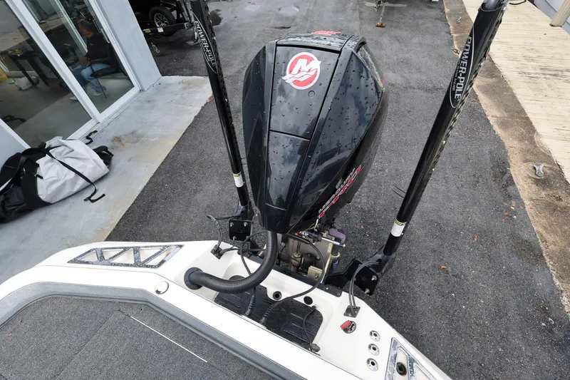 Slide: The Image of 2020 Ranger Z520L boat with a powerful outboard motor and dual Power-Pole anchors. - 22