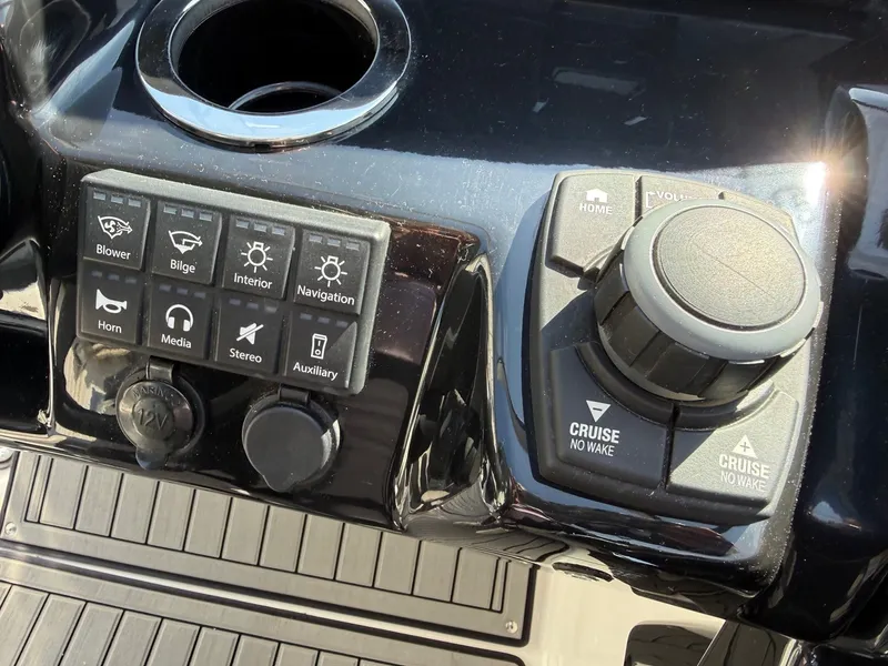 Slide: The Image of Yamaha 242 Limited S 2018 control panel with various switches. - 14