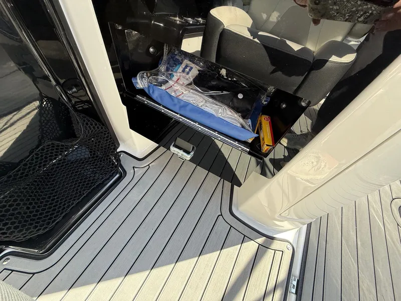 Slide: The Image of Interior of a 2018 Yamaha 242 Limited S boat. - 19