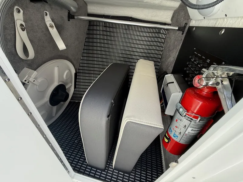 Slide: The Image of Interior of 2022 Monterey 278SS Super Sport with fire extinguisher. - 18