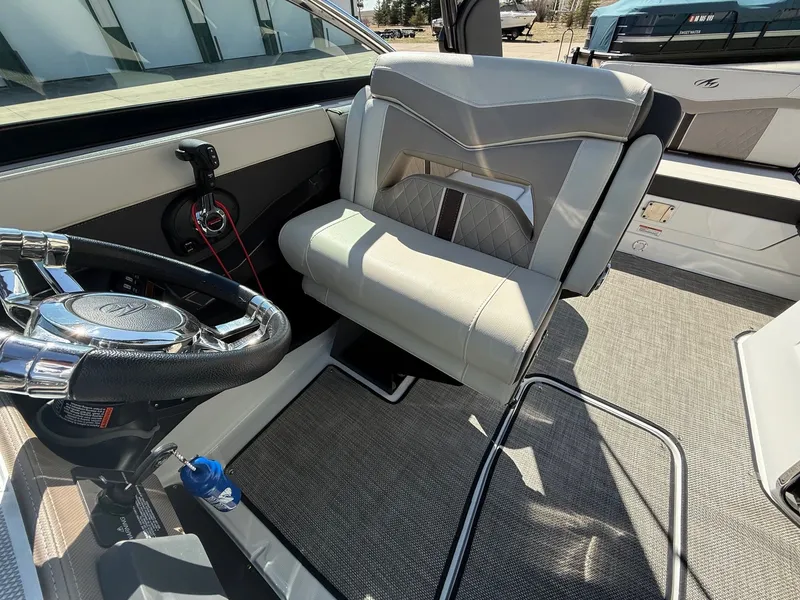 Slide: The Image of Interior of 2022 Monterey 278SS Super Sport with steering wheel and seat. - 29