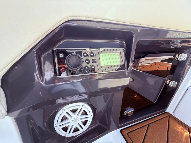 Slide: The Image of Monterey 278SS 2022 boat console with Fusion stereo system. - 35