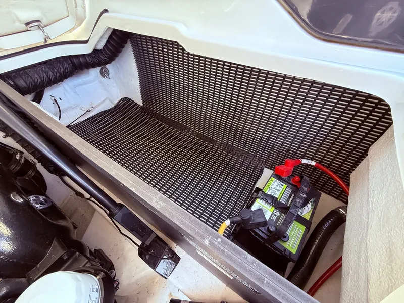 Slide: The Image of Battery compartment of 2022 Monterey 278SS Super Sport boat. - 39
