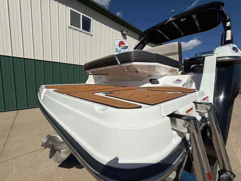 Slide: The Image of 2022 Monterey 278SS Super Sport boat at dock. - 8