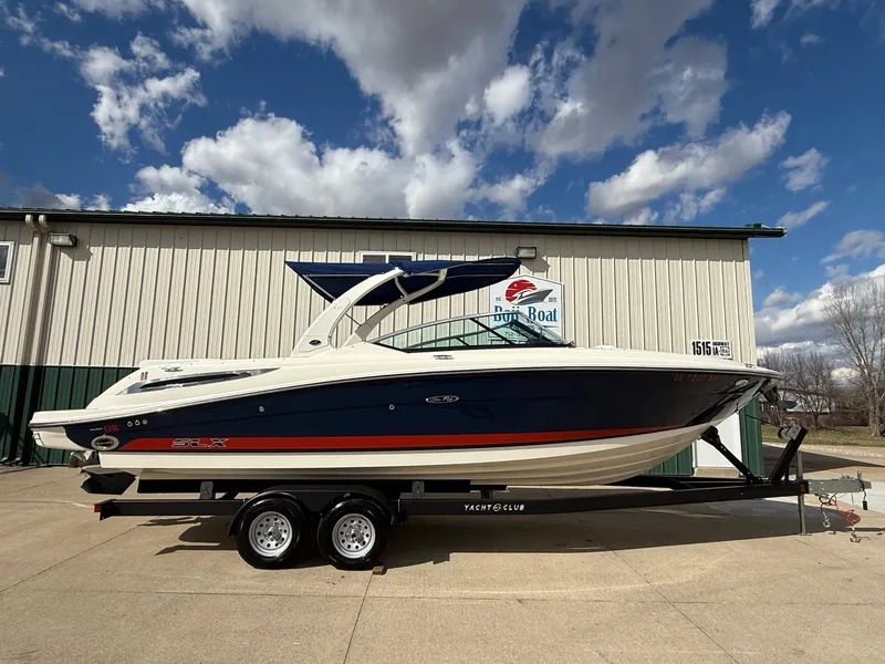 The Image of Sea Ray 270 SLX 2015 - 0