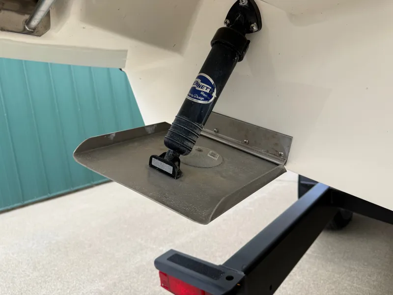 Slide: The Image of Sea Ray 270 SLX 2015 - 10