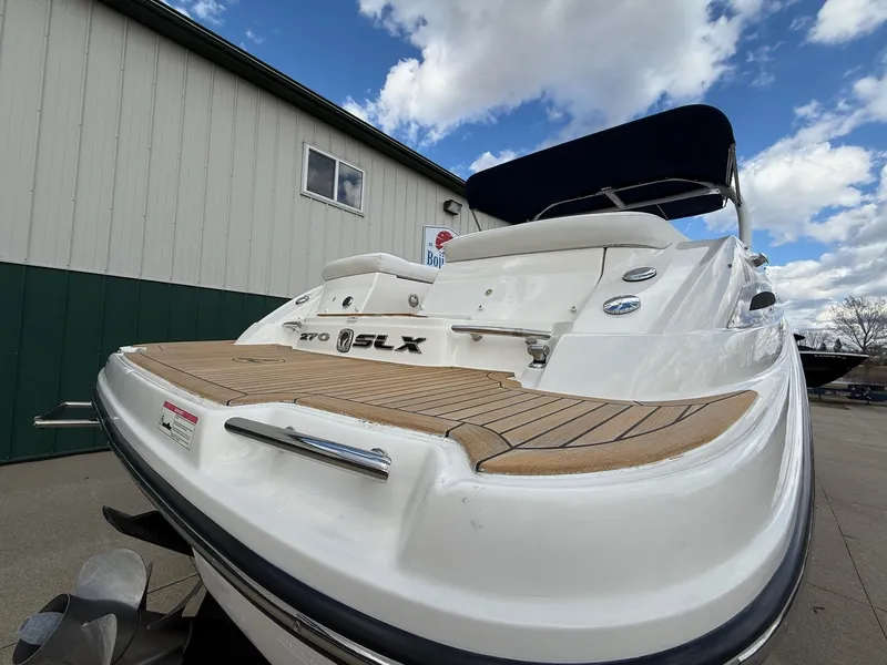 Slide: The Image of Sea Ray 270 SLX 2015 - 11