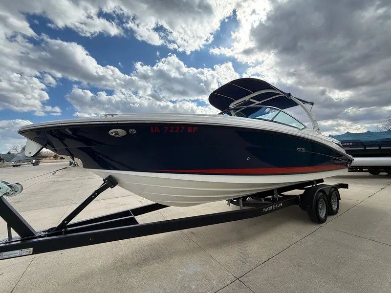 Slide: The Image of Sea Ray 270 SLX 2015 - 2