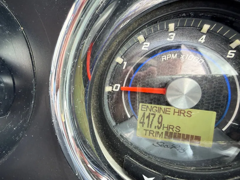 Slide: The Image of Sea Ray 270 SLX 2015 - 23